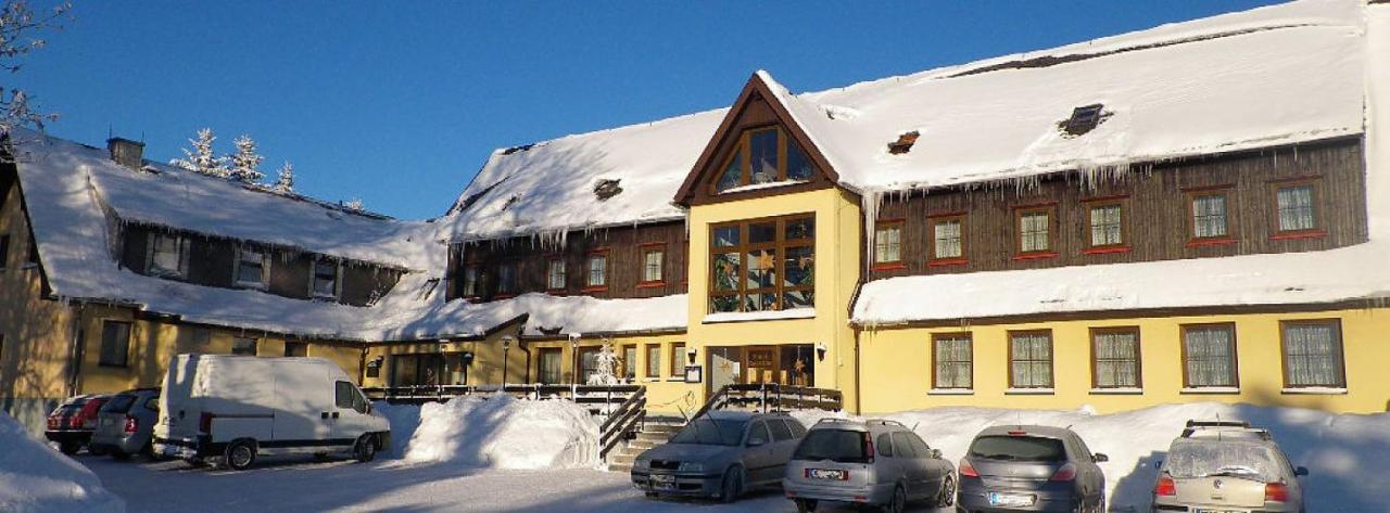 Deutschneudorf Hotel "Zum Einsiedler" מראה חיצוני תמונה